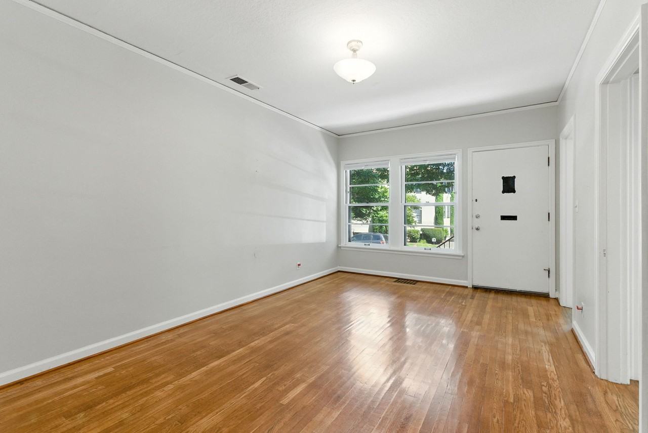 Overton Court - Photo 3 of 40