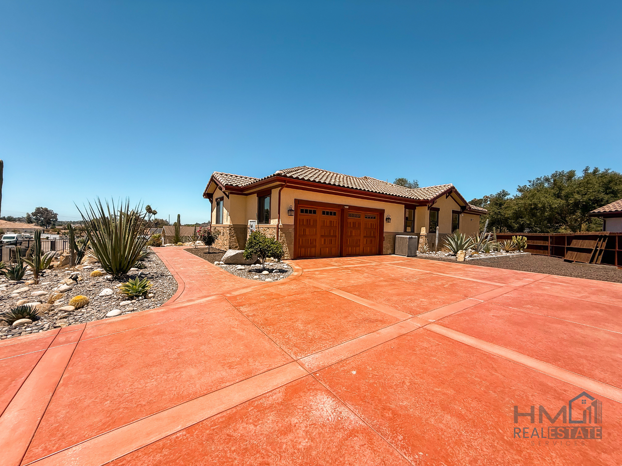 13815 Woods Valley Ct - Photo 3 of 25