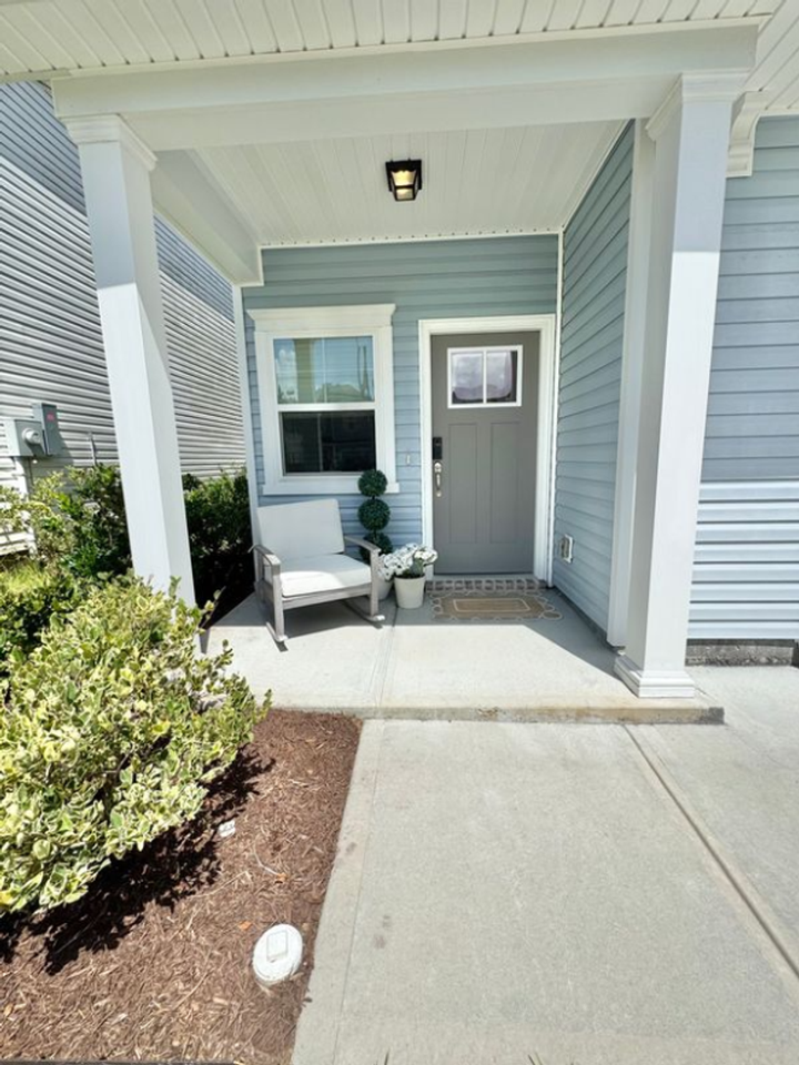 28 Pomona Cir - Photo 2 of 26