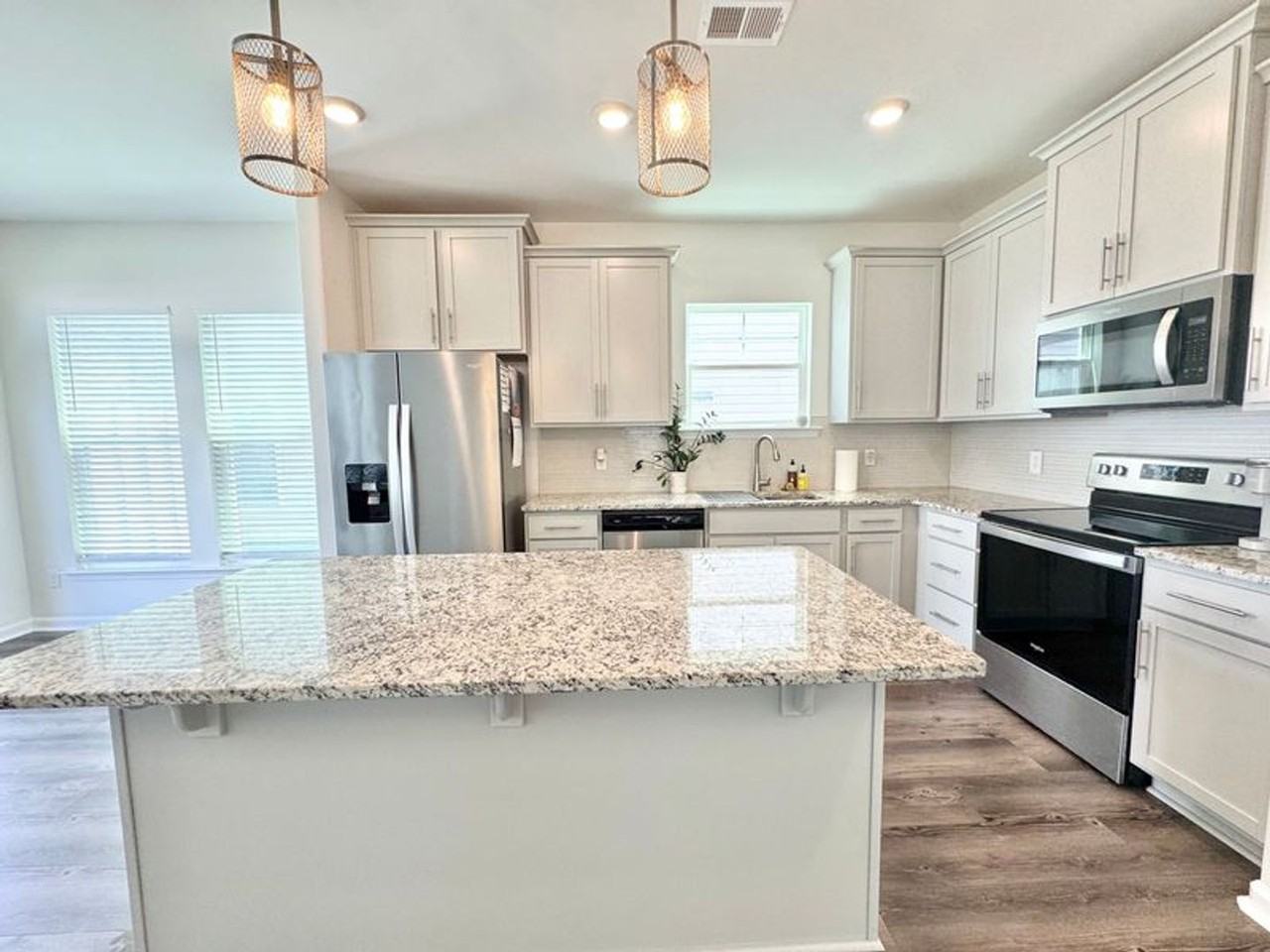 28 Pomona Cir - Photo 5 of 26