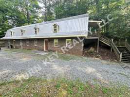 featured image of 110 Clay Dr