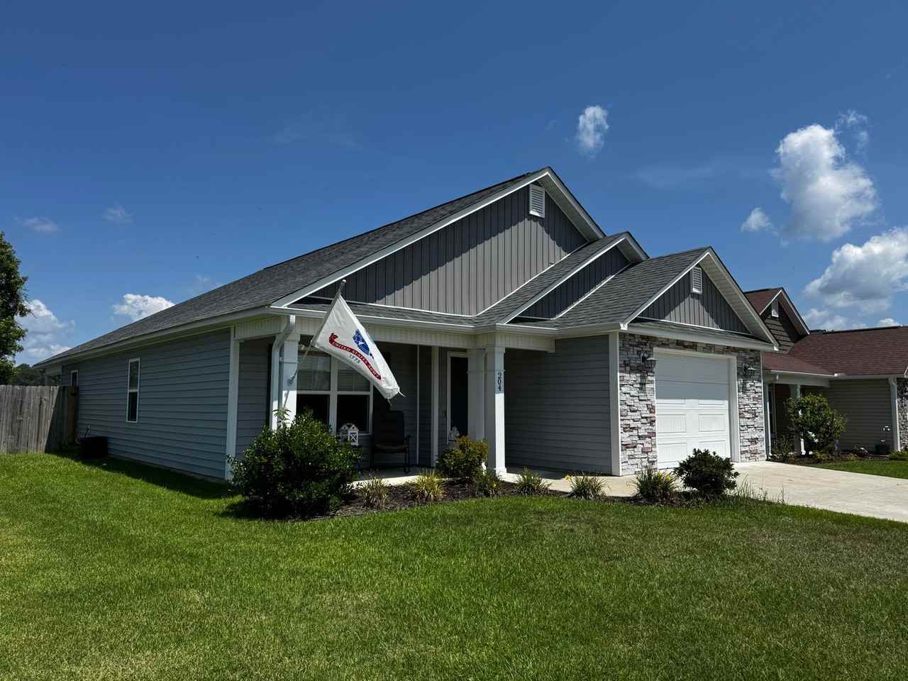 204 Murdock Way - Photo 2 of 26