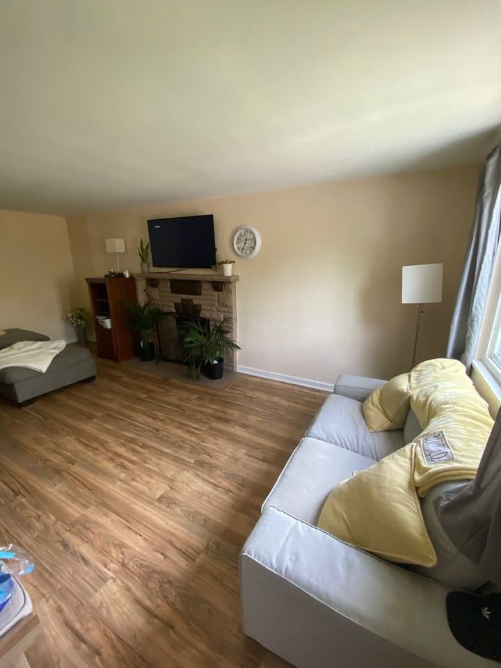 103 Grove Rd - Photo 2 of 16