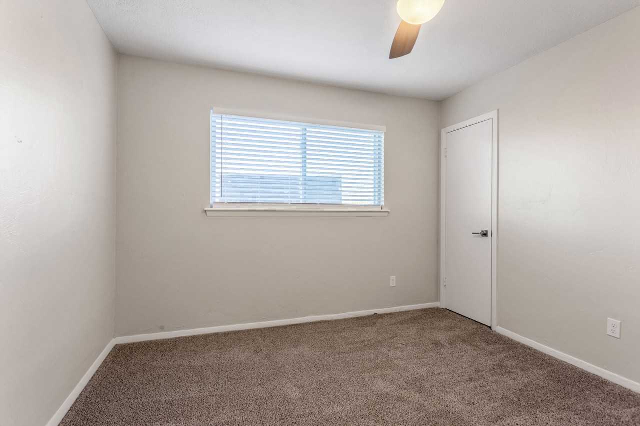 Terraces at Nichols Hills – Renovated Two - Photo 6 of 13