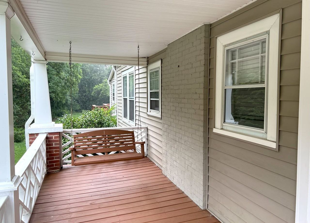 3022 Polo Rd - Photo 3 of 15