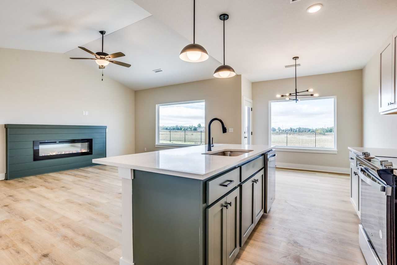 1025 Long Path St - Photo 6 of 29