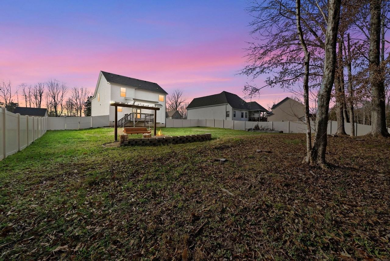 1327 Morning Star Dr - Photo 2 of 44