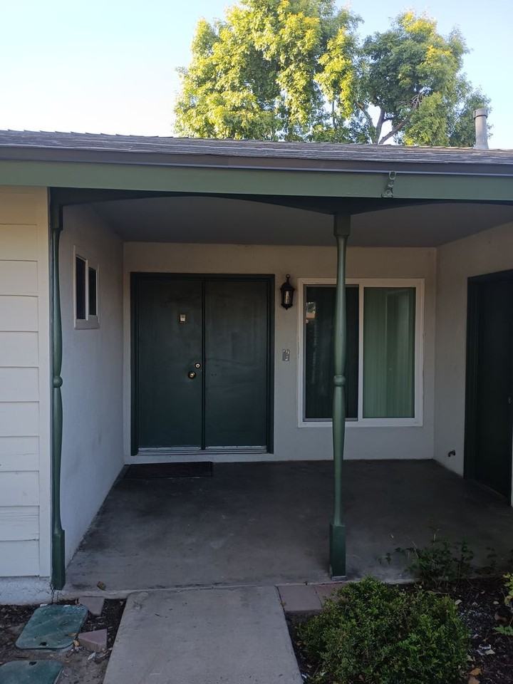 5916 Daggett Ave - Photo 2 of 18