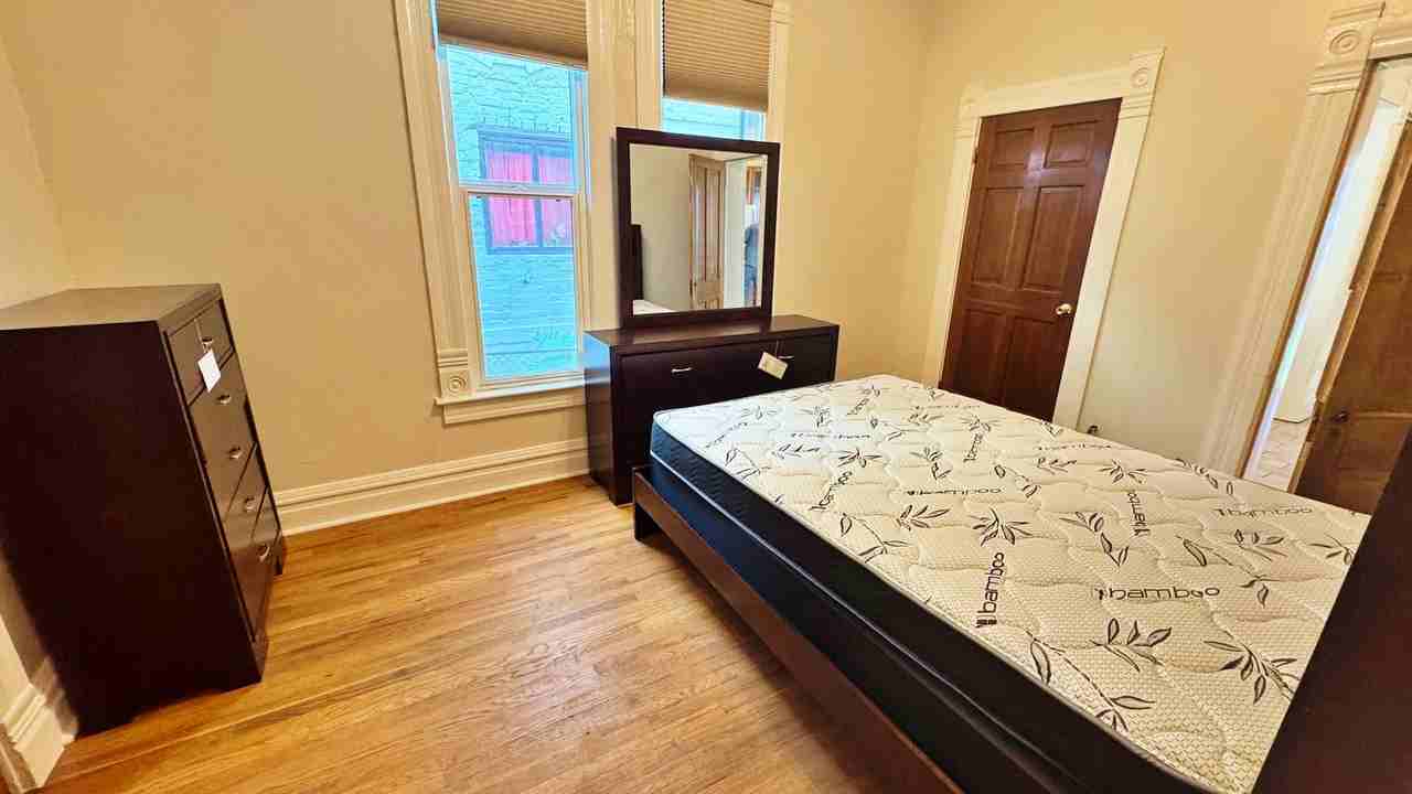 1017 East 20th Avenue - Photo 3 of 16
