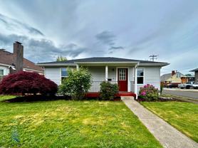 1203 Queen Ave Sw - Photo 1 of 1