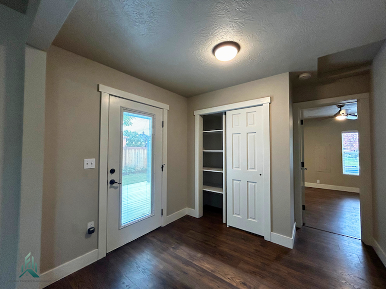 1203 Queen Ave Sw - Photo 7 of 19