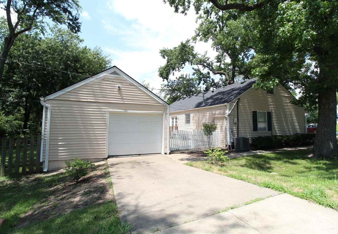 2701 W 75th Pl - Photo 3 of 16