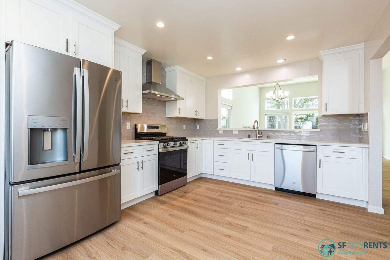 110 Bella Vista Ave - Photo 2 of 24