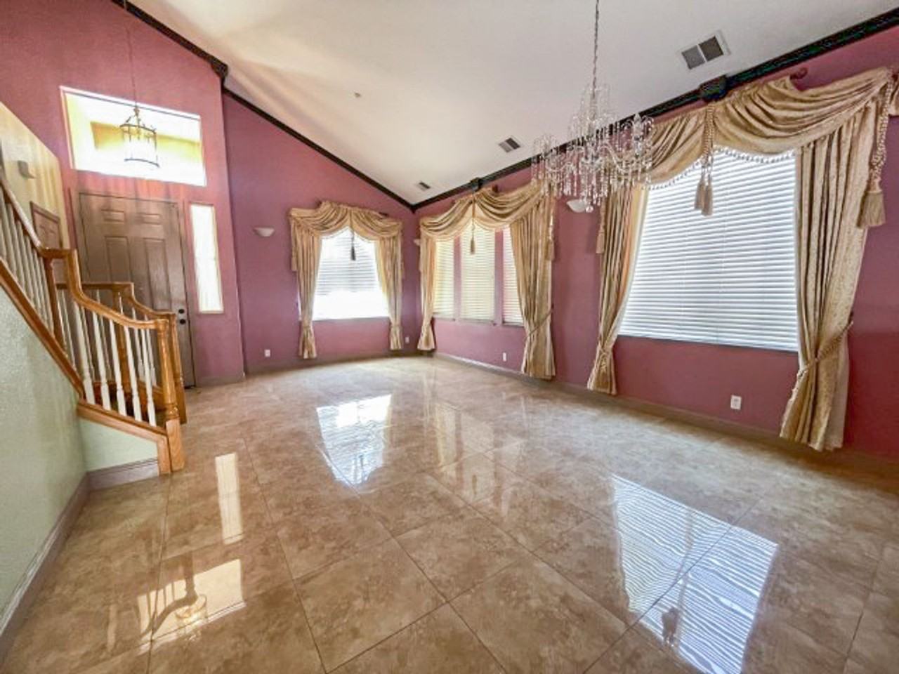 34321 Myrtle Ln - Photo 3 of 50