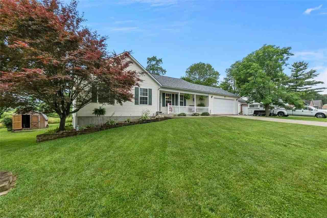 1705 Donna Lynn Dr - Photo 2 of 13