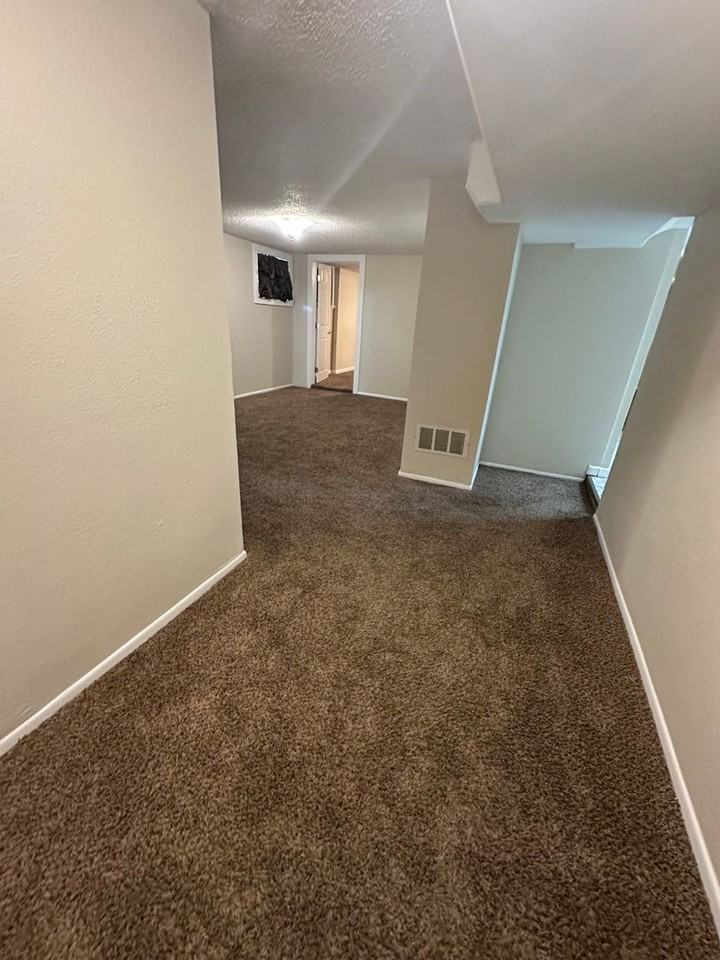 1201 10th Ave - Photo 7 of 15