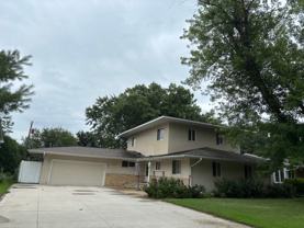 2235 Quebec Ave S - Photo 1 of 1