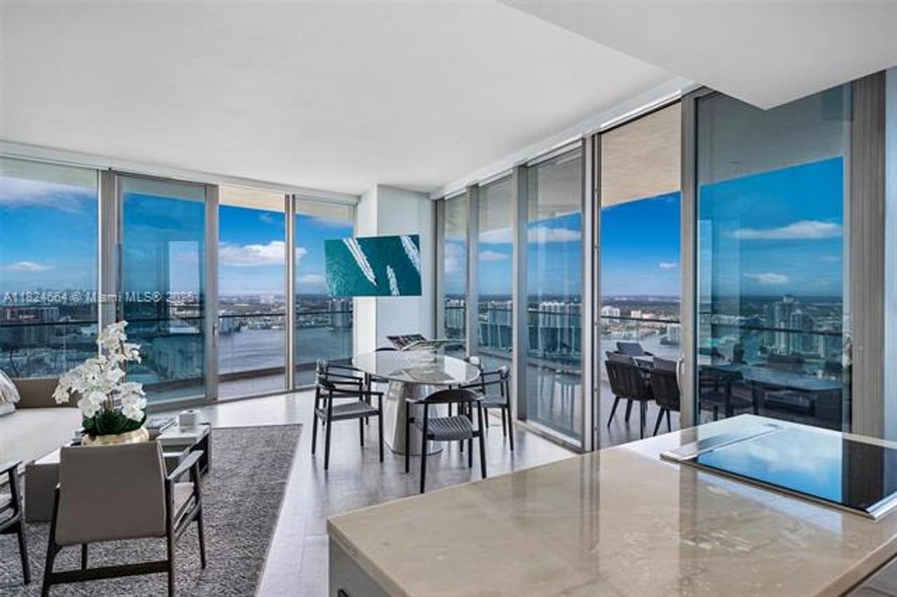 18975 18975 Collins Ave appt 3905 - Photo 5 of 15