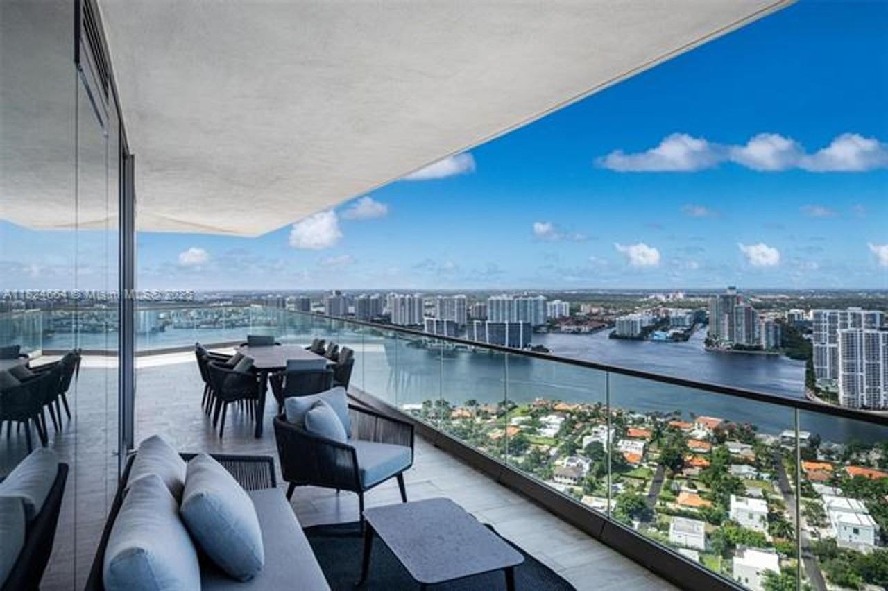 18975 18975 Collins Ave appt 3905 - Photo 7 of 15