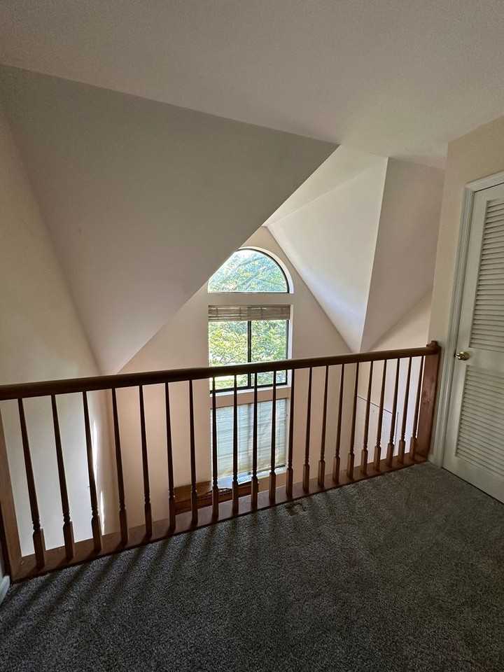 1704 Bent Tree Ct - Photo 3 of 19