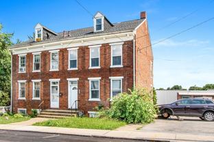 392 E Maple St - Photo 1 of 1