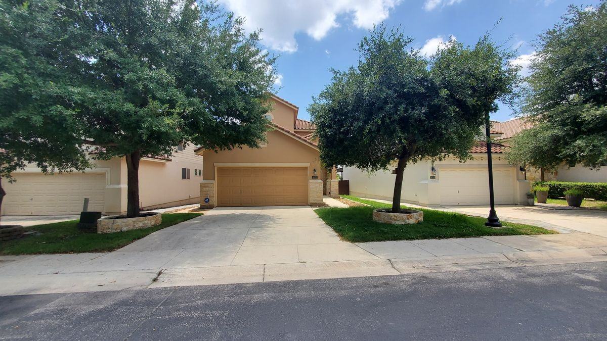 4122 Woodbridge Way - Photo 2 of 3