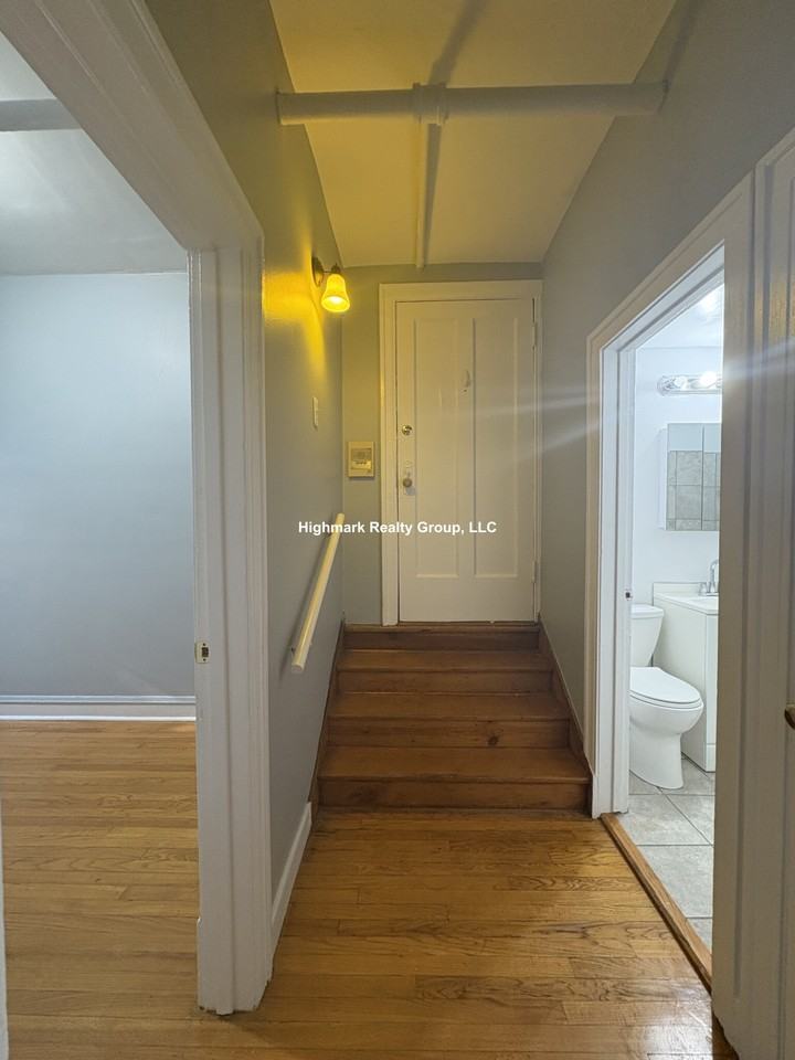 1321 1/2 W Estes Ave #49 - Photo 3 of 11