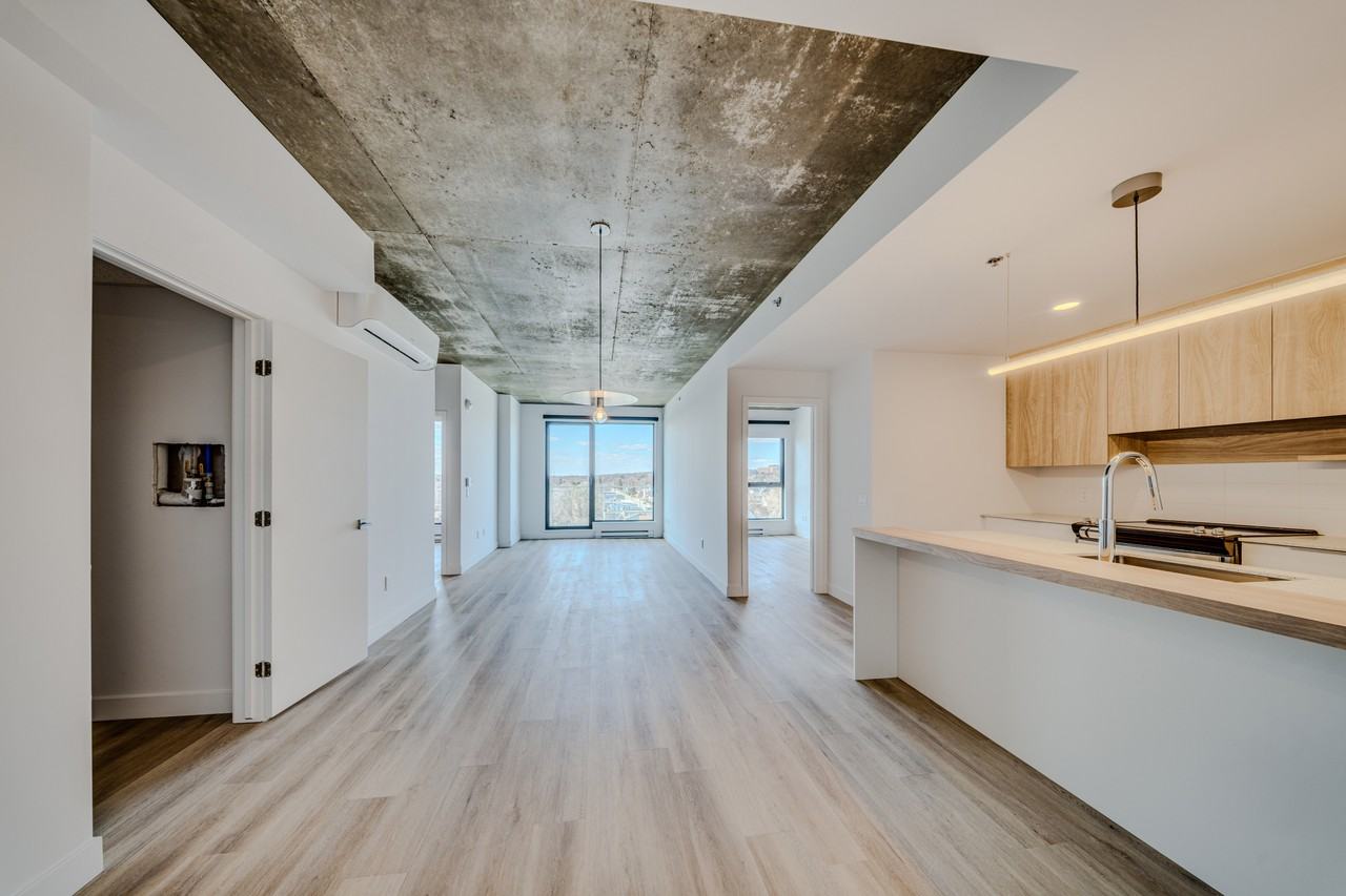 17 Boulevard Montclair #934 - Photo 2 of 24