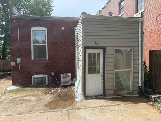 2133 Geyer Ave - Photo 3 of 17