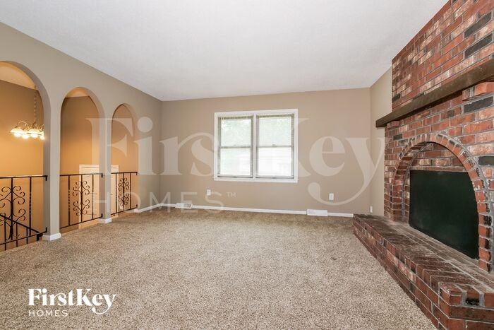 16917 E 3rd St S - Photo 2 of 16