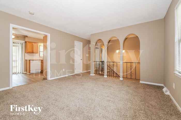 16917 E 3rd St S - Photo 3 of 16