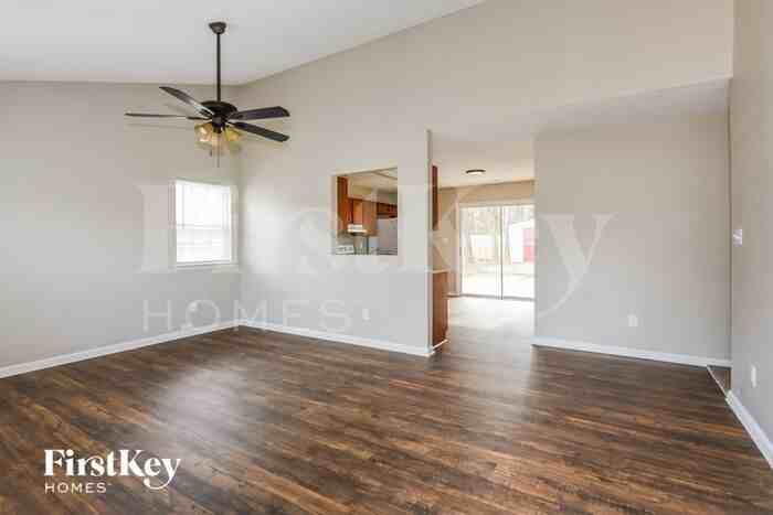 5223 Possum Trot Ln - Photo 3 of 14