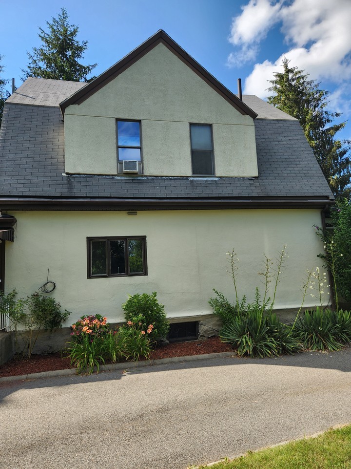 26 Oak St #26 - Photo 3 of 16