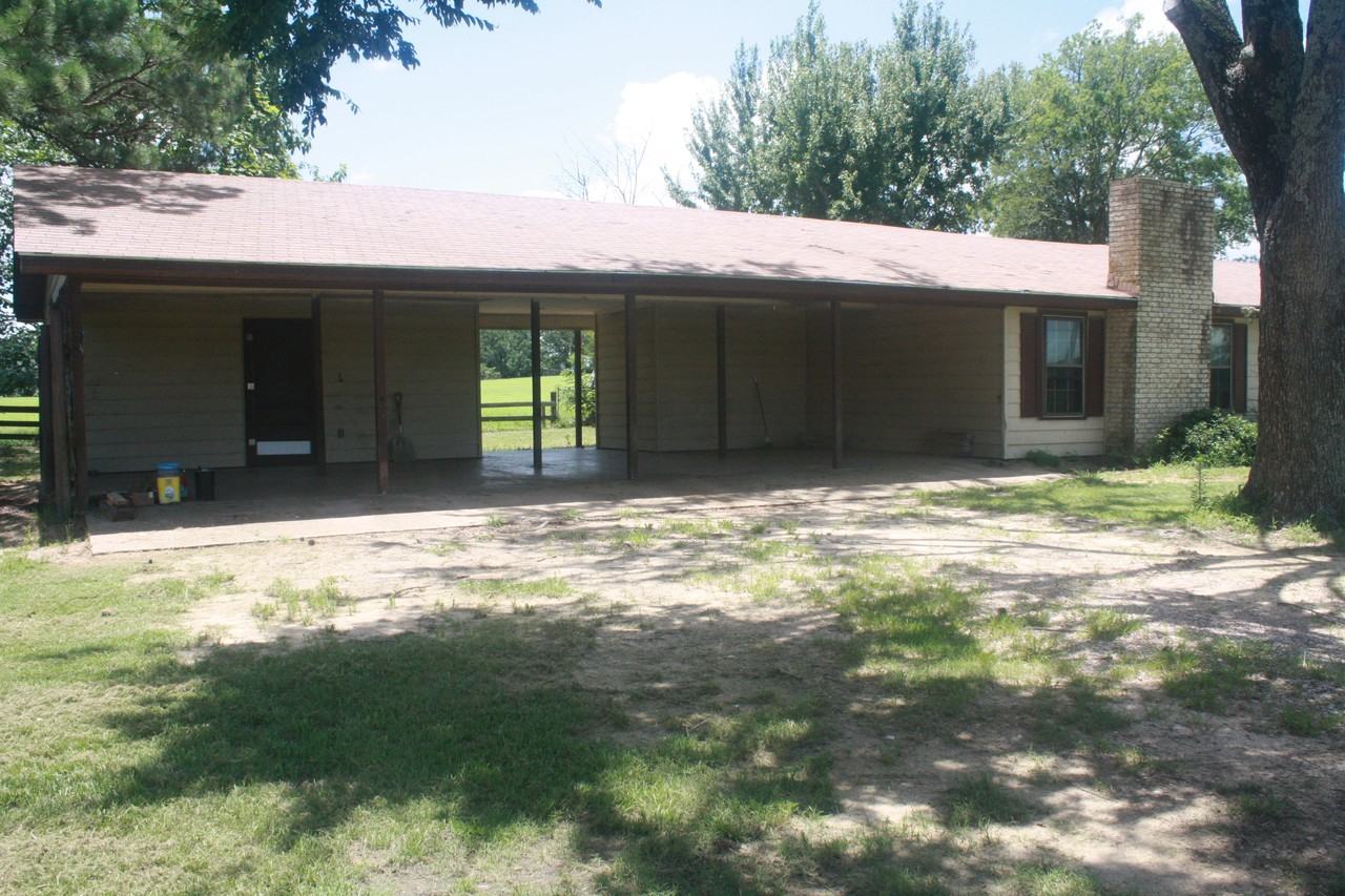 1310 County Road 3718 #NA - Photo 2 of 12