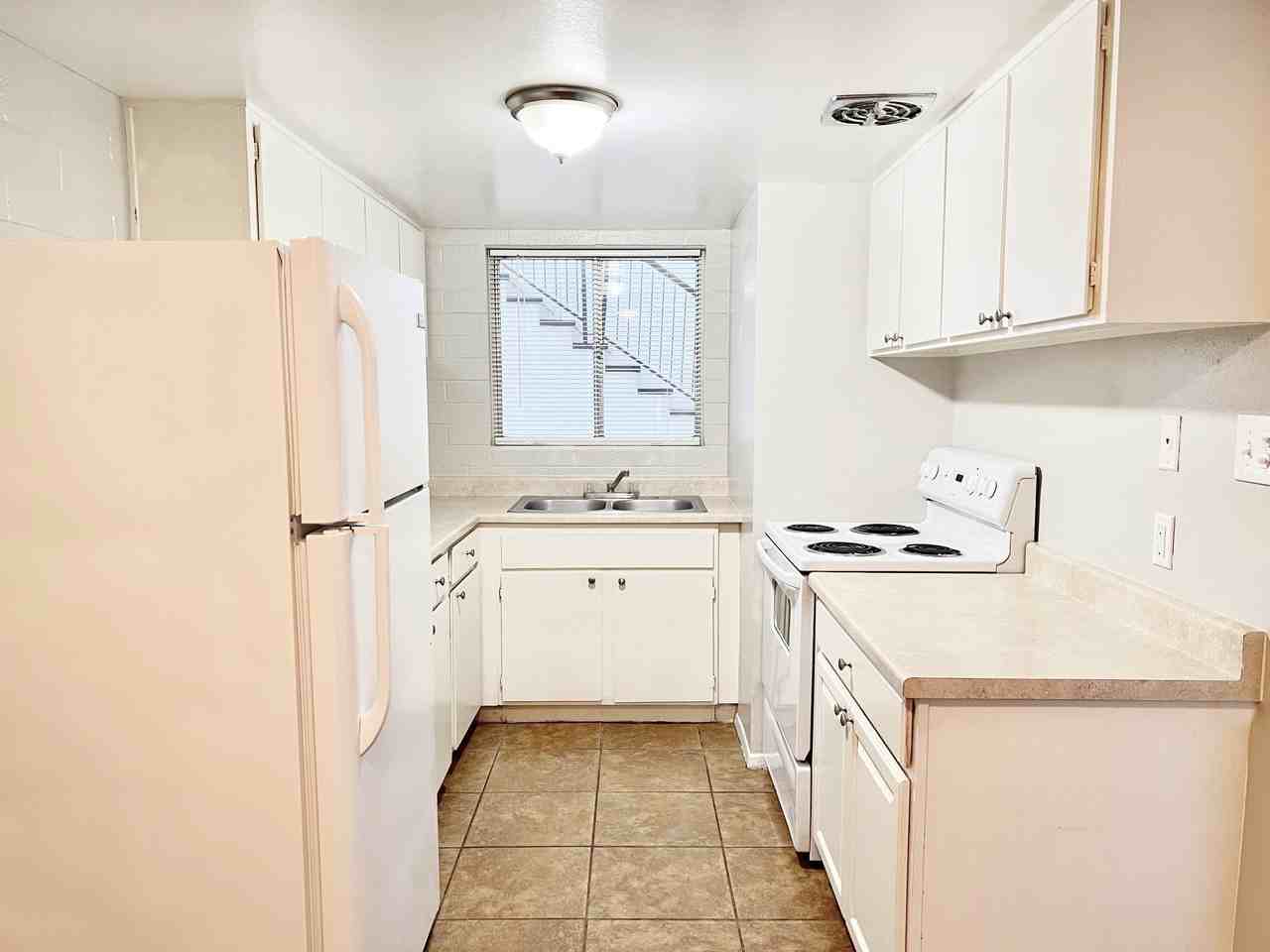 5024 E Thomas Rd #9 - Photo 5 of 37