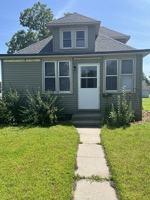 featured image of 516 15th St N #NA