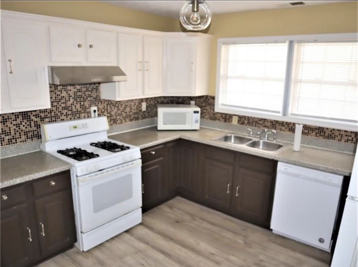 812 Parsons St Sw #1 - Photo 6 of 12