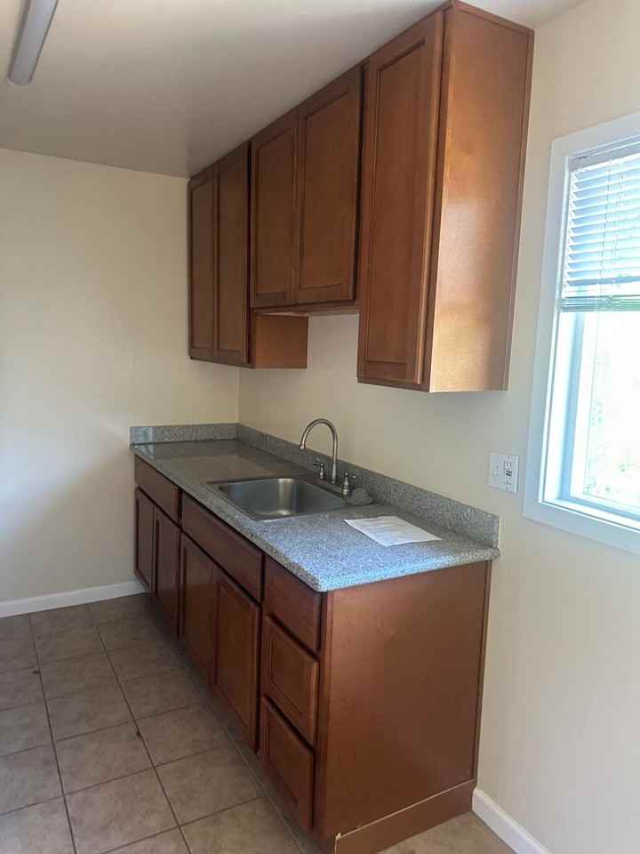502 Berry Ave #17 - Photo 4 of 15