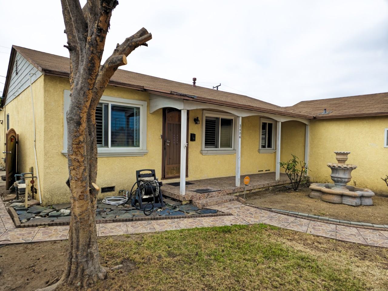 2404 Foxglove Dr #NA - Photo 2 of 20