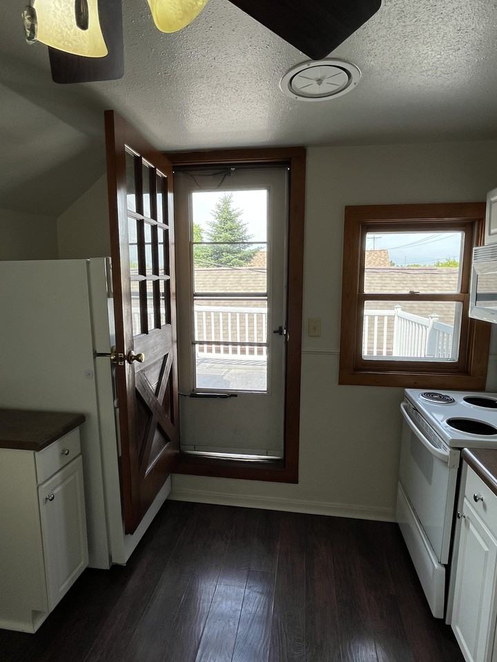 2122 N 13th St #NA - Photo 2 of 21