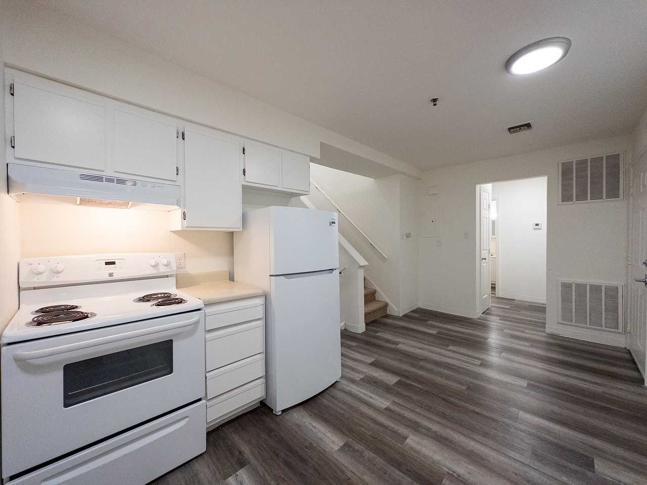 Bakery Apartments - Photo 5 of 37