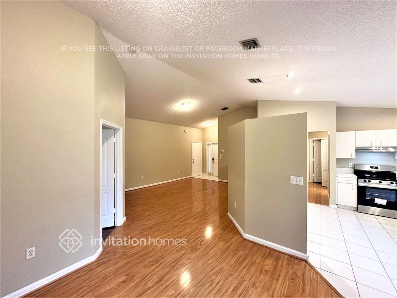 15451 Sw 143rd St - Photo 4 of 19