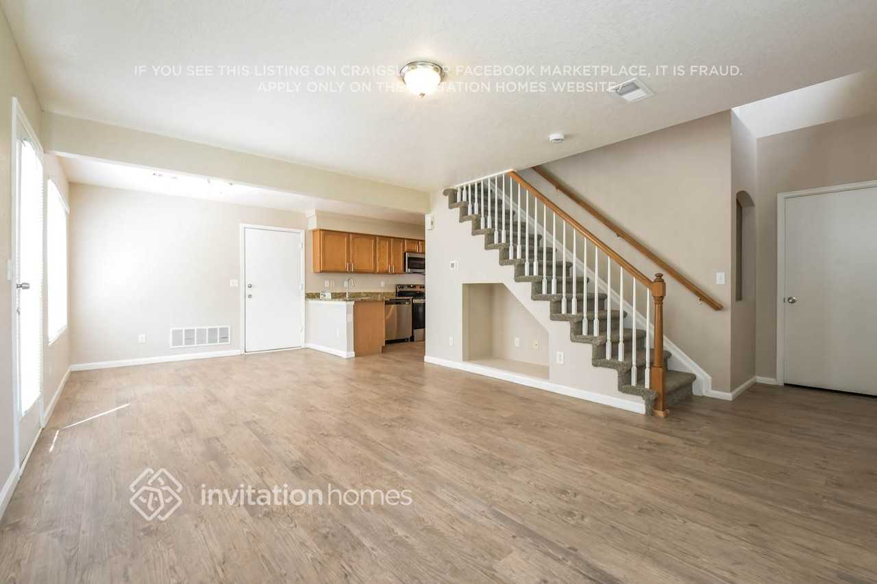 20924 E 47th Ave - Photo 5 of 18