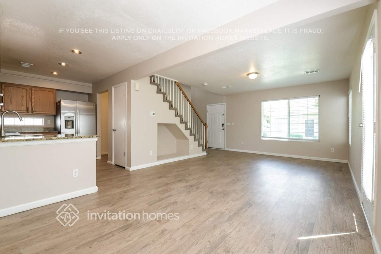 20924 E 47th Ave - Photo 6 of 18