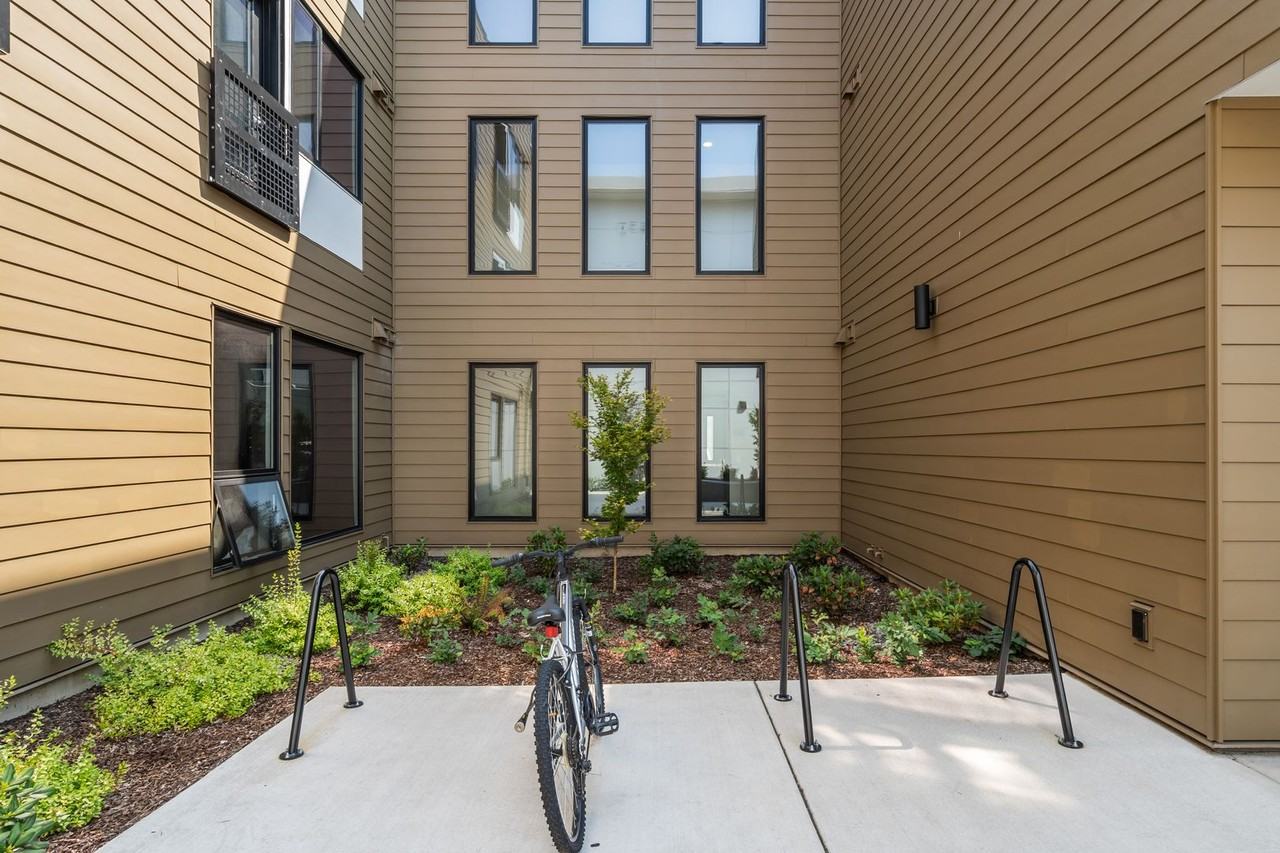 6303-1t - 121 S Holly - Photo 6 of 40