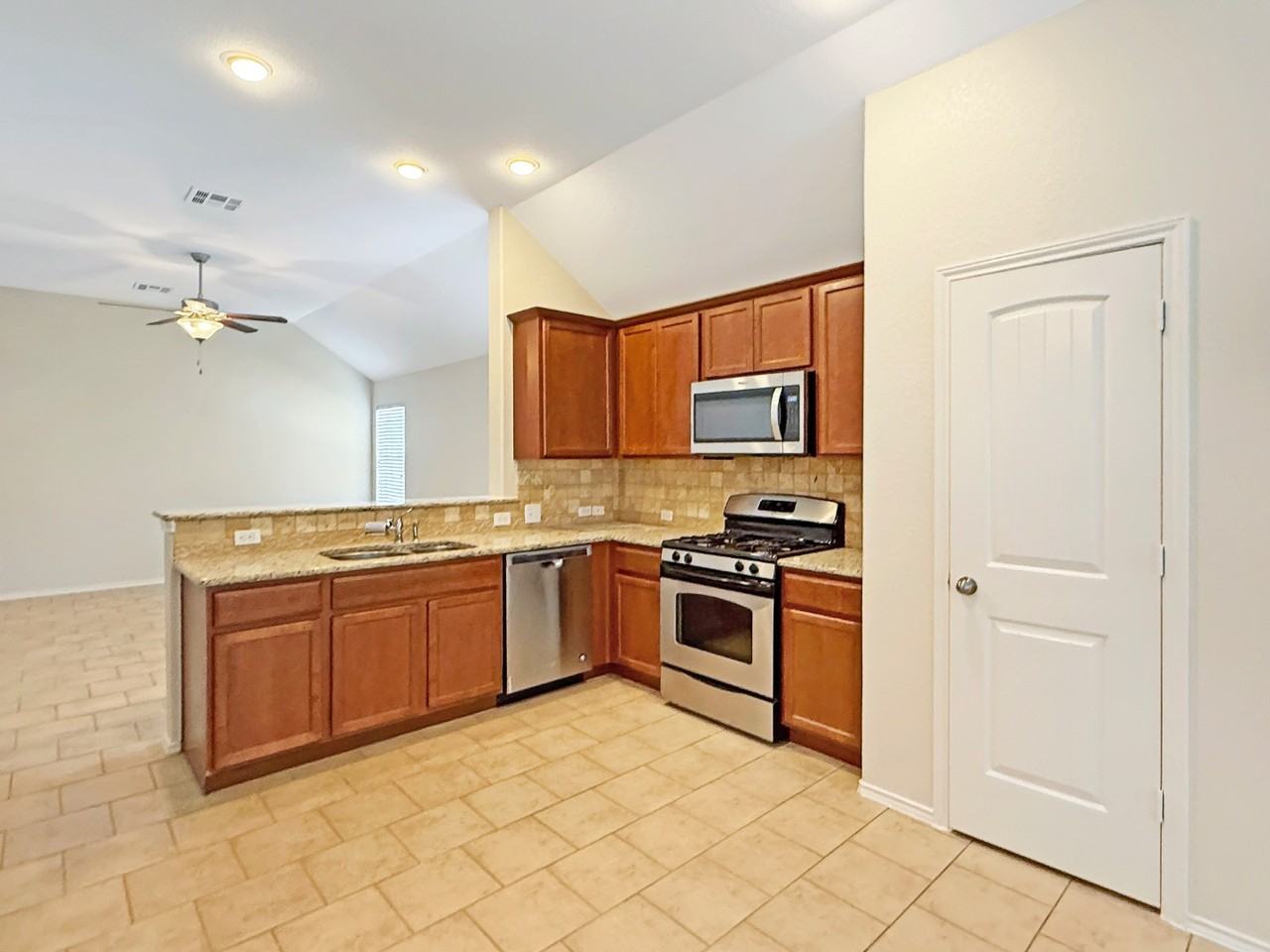 437 Travertine Trail - Photo 6 of 20