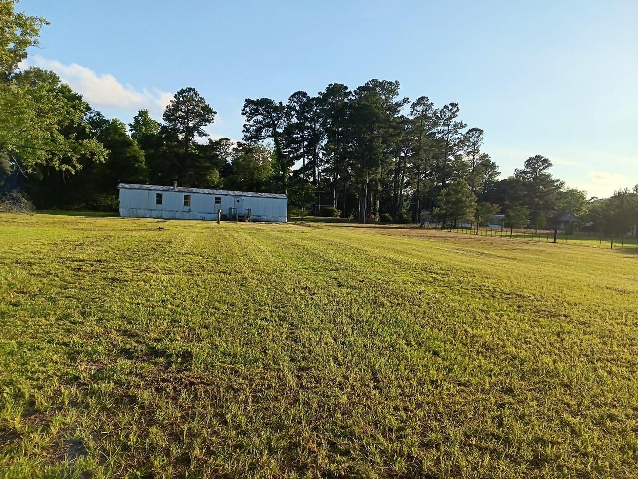 1722 Thurman Ct - Photo 2 of 11