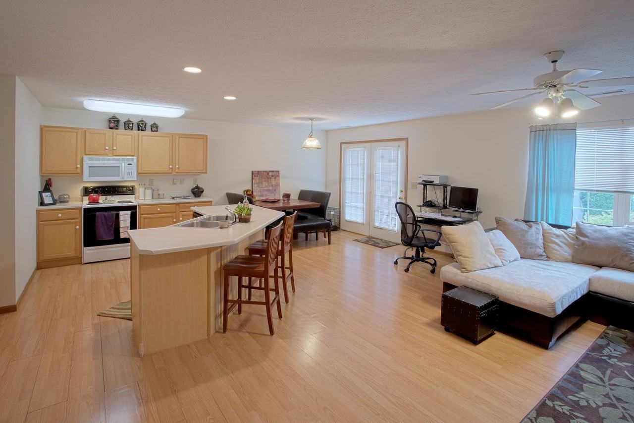 Willow Bend - Photo 4 of 15