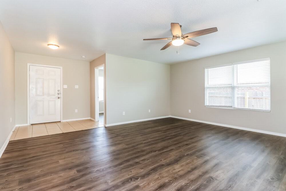 3136 Middleview Rd - Photo 3 of 16