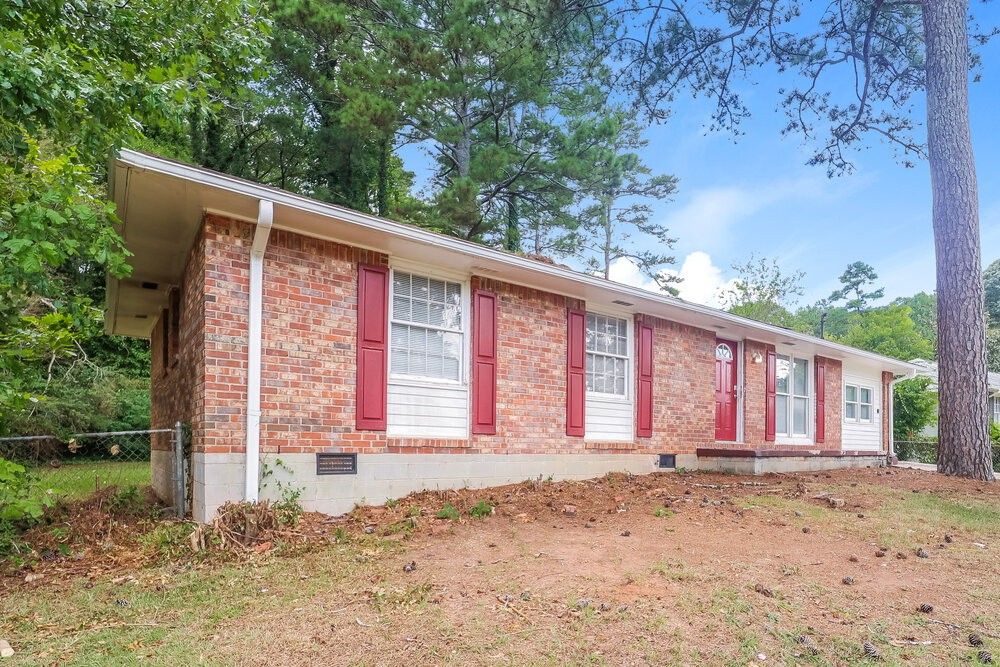 8175 Eton Ct - Photo 3 of 16